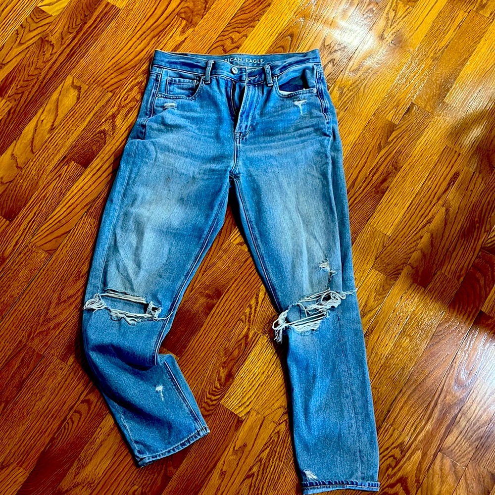 American eagle mom jeans